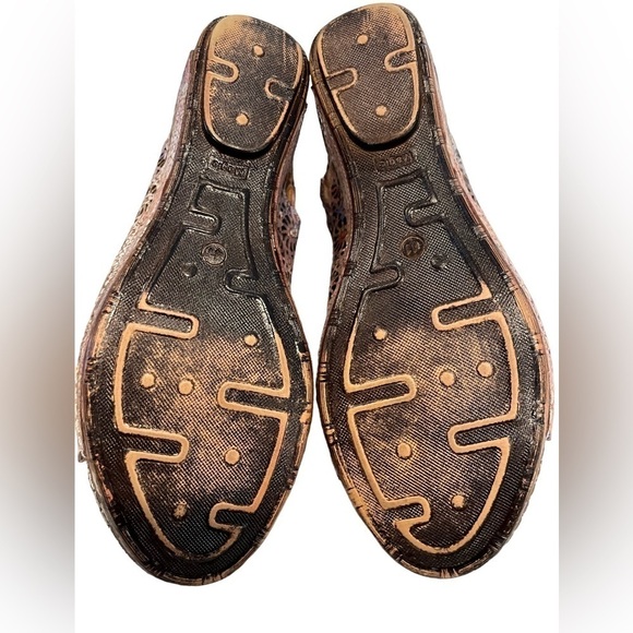 BONAVI Genuine Leather Lace Cutout Slingback Wedge Open Toe Sandals - Picture 9 of 10